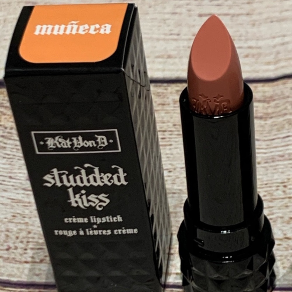 Kat Von D Studded Kiss Creme Lipstick in Muneca